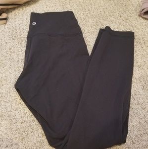 Lululemon black wunder under